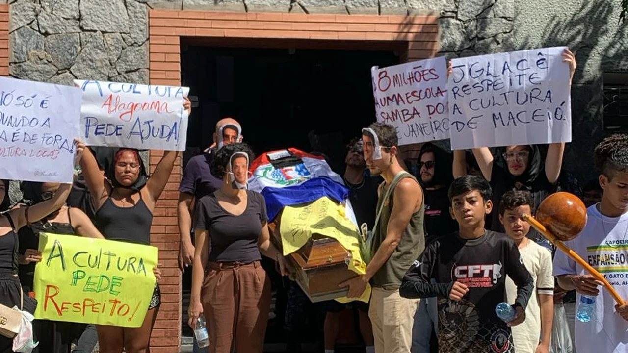 Diante dos shows milionários, artistas de Maceió ainda esperam pagamentos da Lei Paulo Gustavo
