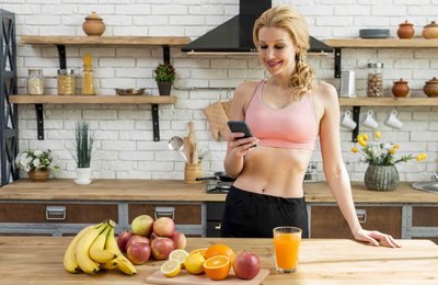 Corpo de influencer x vida real: como padrões da internet podem dificultar o emagrecimento