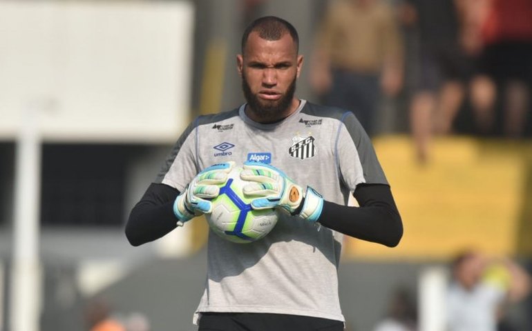 Justiça nega em 1ª instância pedido de Everson para rescindir com o Santos