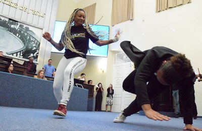Inclusão através da Capoeira é tema de debate em sessão especial da ALE