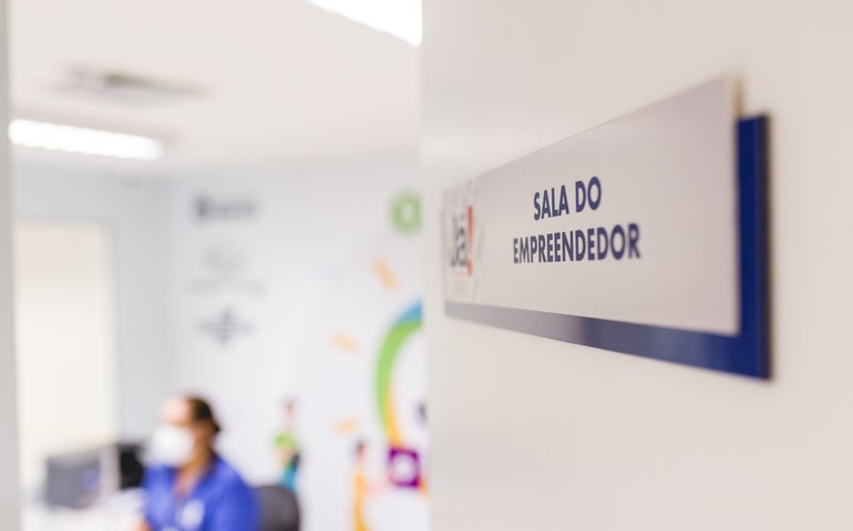 Sala do Empreendedor de Maceió reforça prazo para envio da Declaração Anual do MEI