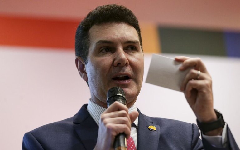 Jader anuncia 130 mil unidades do MCMV e diz crédito a moradias precárias será do Fundo Social