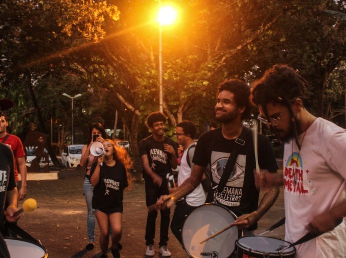 Jovens realizam acampamento para debater desafios da juventude na atualidade