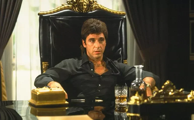 Mansão usada em 'Scarface' vai ao mercado por valor bilionário