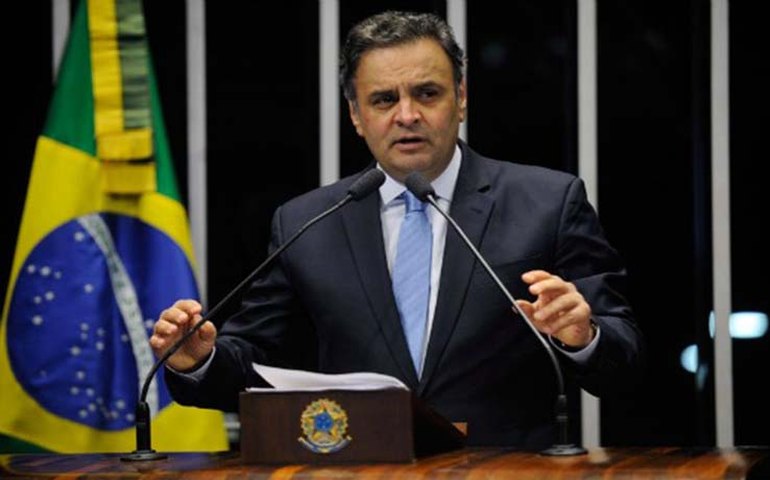 &#8216;Lula nunca foi e não será opção no PSDB&#8217;, diz Aécio após encontro de FHC