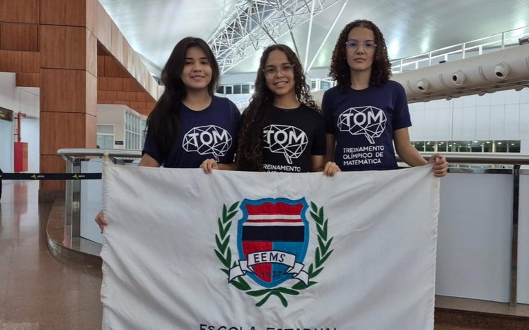 Escola Estadual Moreira e Silva é premiada como equipe Destaque Feminino na Olimpíada de Matemática da Unicamp