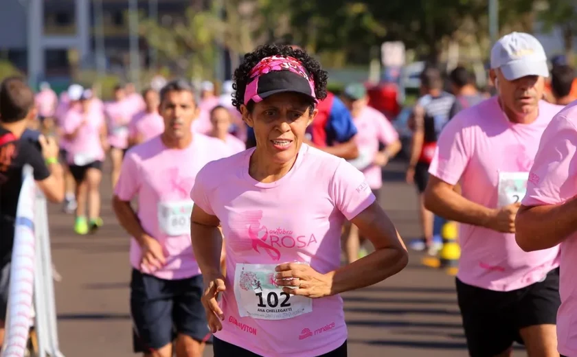 Hospital promove corrida de rua beneficente em alusão à campanha Outubro Rosa