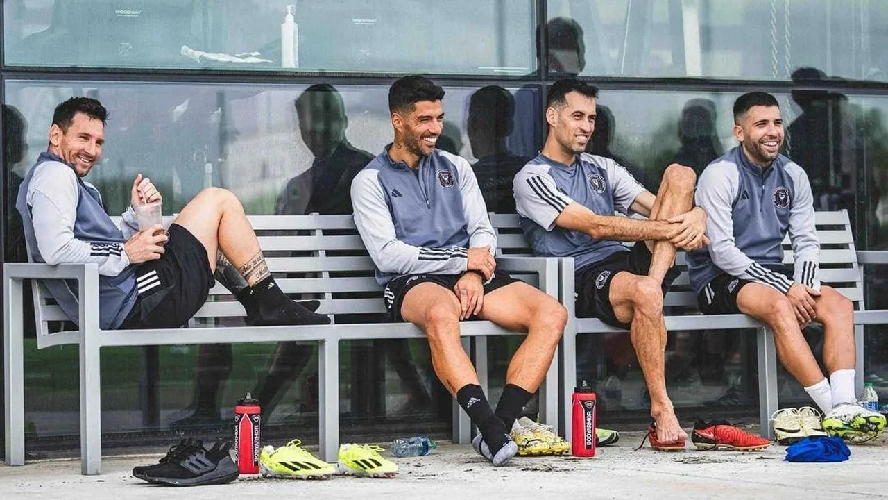 Suárez reencontra Messi e faz primeiro treino pelo Inter de Miami:'Vamos sonhar grande'