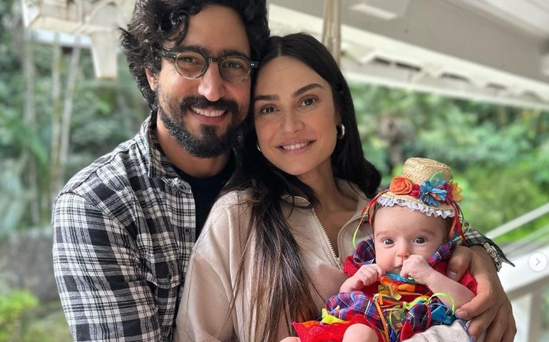 Thaila Ayala desabafa sobre internação e cirurgia da filha: '10 dias mais longos da história'