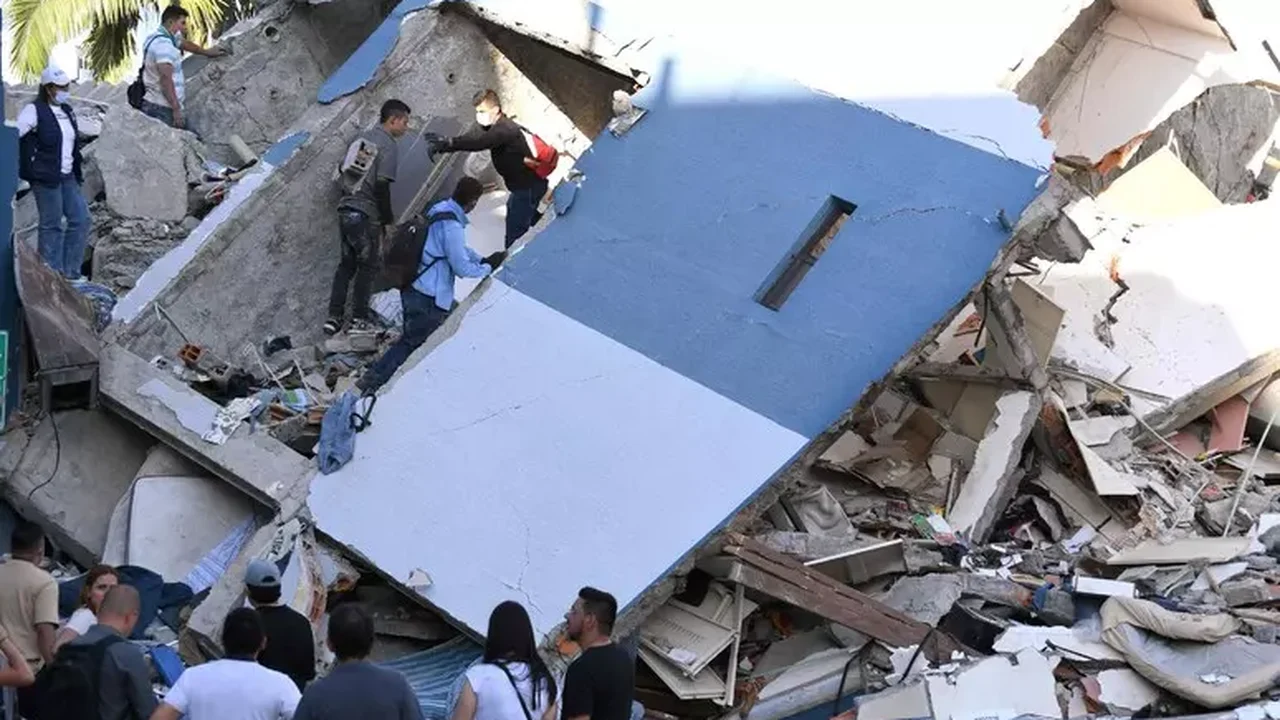 Terremoto de magnitude 6,1 atinge a Indonésia três dias após tremor que matou mais de 60 pessoas