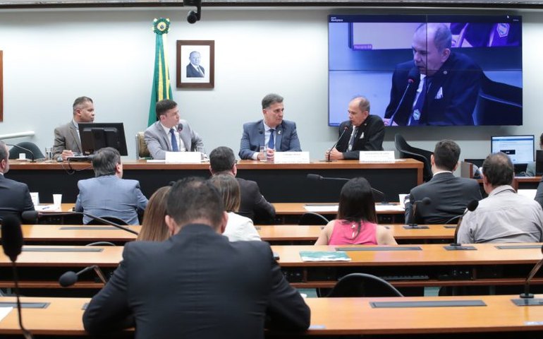 Projeto que permite a taxista transferir sua outorga vai à Câmara