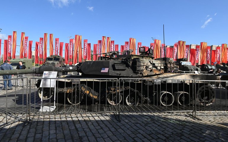 EUA gastam 10 vezes mais em novos veículos Bradley devido à ineficácia dos tanques Abrams na Ucrânia