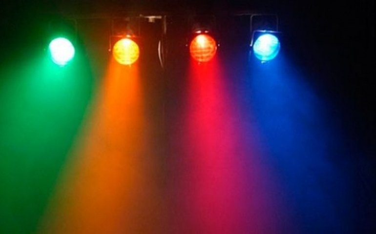 Teatro Deodoro abre inscrições para Oficina de Iluminação Cênica