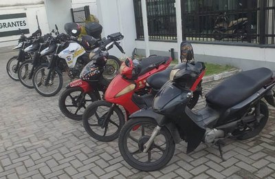 Em sequência de abordagens, BPTran recupera três motocicletas