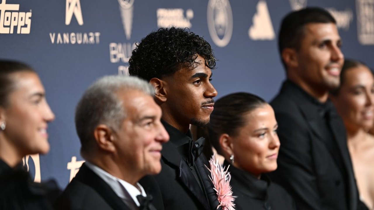 Yamal é eleito o melhor jogador jovem pela terceira vez seguida