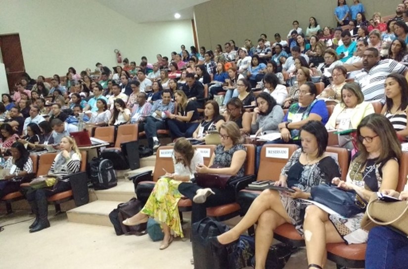 Alagoanos discutem propostas para a Base Nacional Comum Curricular