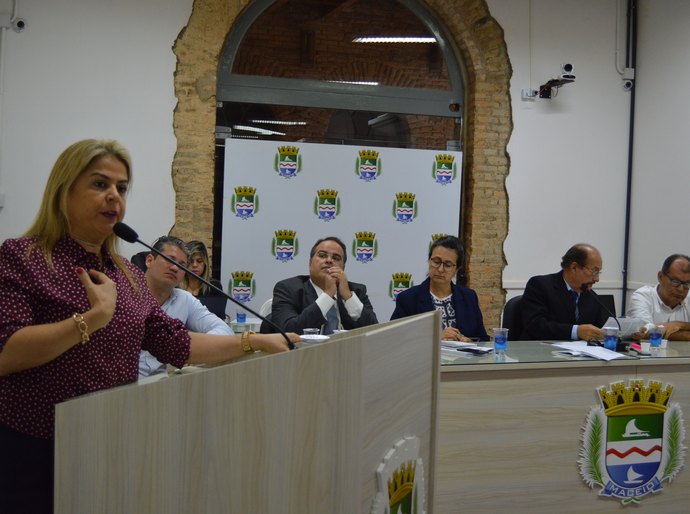 Em audiência pública, moradores do Stella Maris contestam a abertura de vias no Corredor Vera Arruda