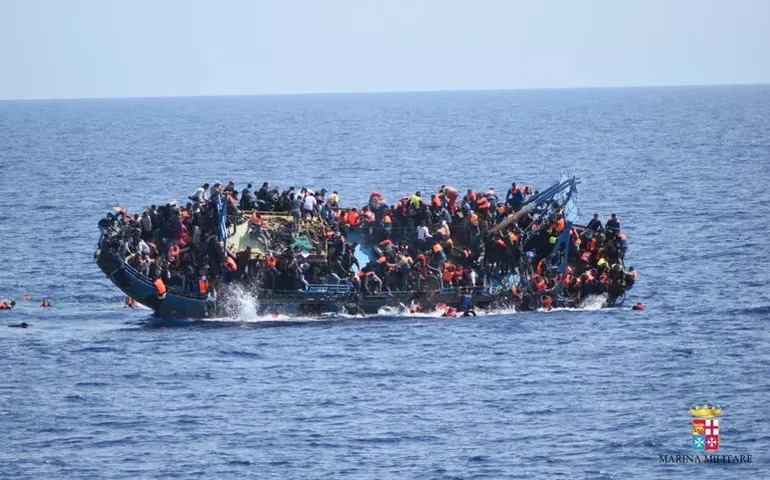 Líbia liberta 221 migrantes mantidos em prisão clandestina