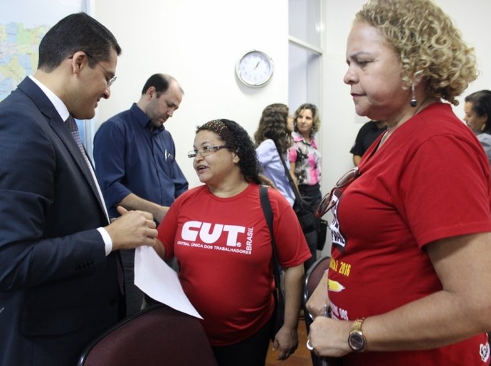 CUT é recebida e debate em Mesa de Negociação do Estado