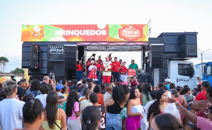 Prefeitura de São Miguel dos Campos distribui mais de 10 mil presentes