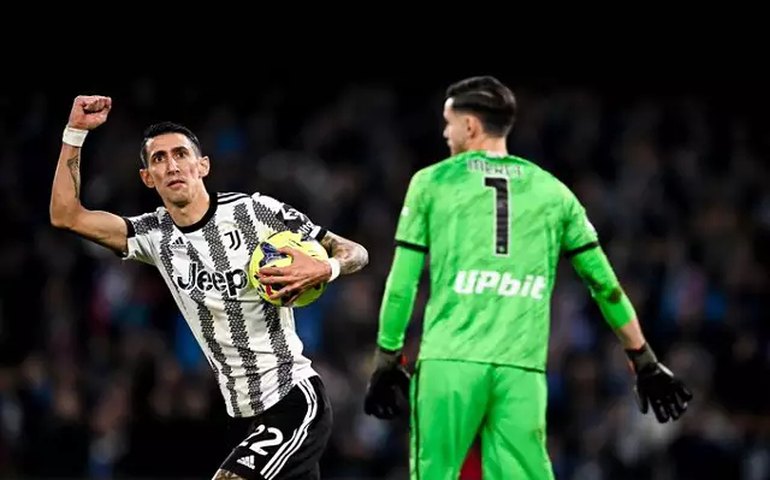 Di Maria irrita torcida da Juve por homenagear Maradona após revés para o Napoli