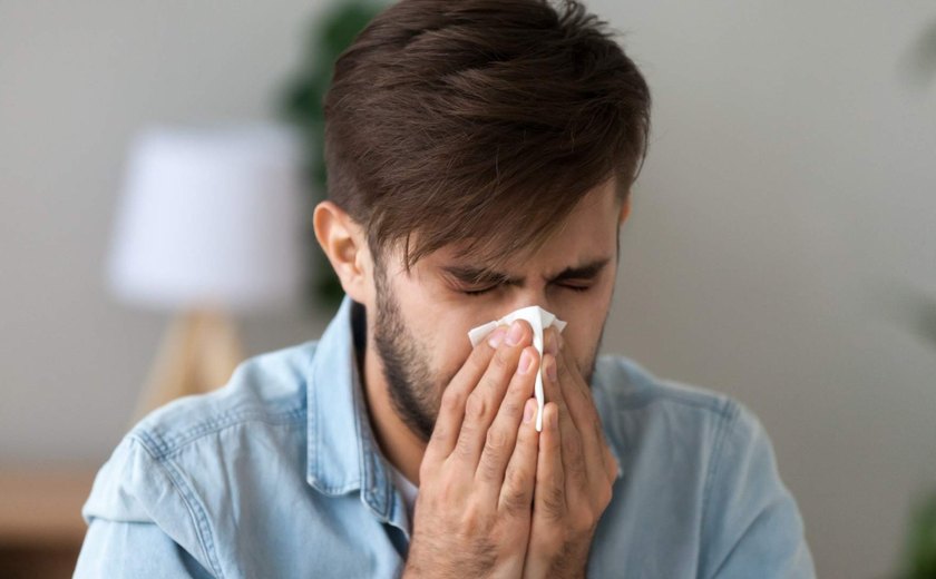 Crises alérgicas atingem milhões de brasileiros e exigem atenção aos primeiros sinais