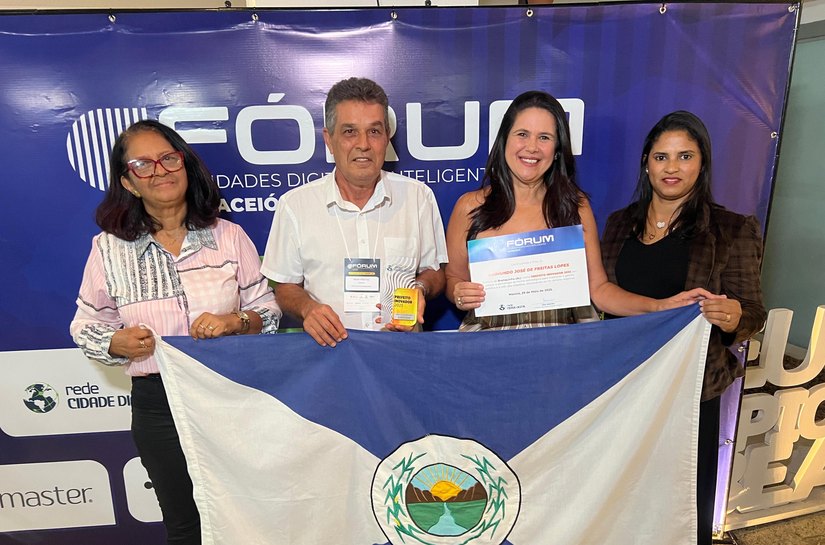 Por iniciativa tecnológica em Branquinha, Neno Freitas recebe título de Prefeito Inovador 2025