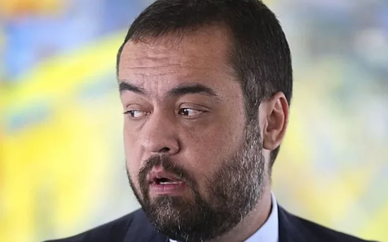 Cláudio Castro telefona para Gleisi para discutir crise da segurança no Rio