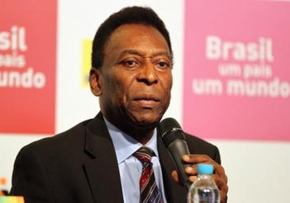 Hemodiálise de Pelé é suspensa, mas ex-jogador continua na UTI