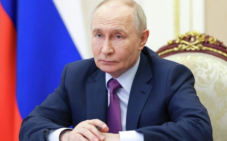 Controlar toda a região de Donbass e chegar a um acordo com a Ucrânia não são coisas mutuamente exclusivas, afirma Vladimir Putin