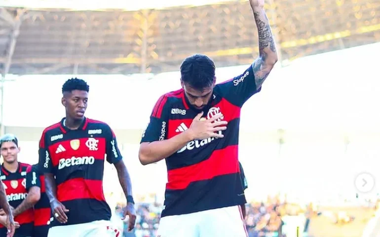 Flamengo vence Fluminense nos pênatis e fatura tricampeonato carioca
