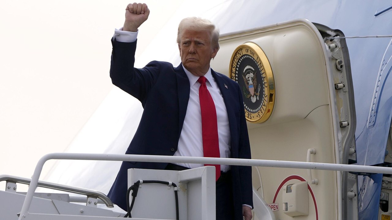 Trump considera Ucrânia Estado vassalo que deve saber seu lugar modesto, diz mídia