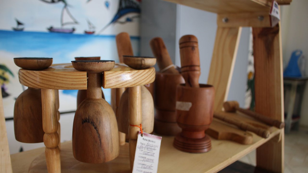 Arte produzida com mão de obra carcerária ganha visibilidade por valor cultural e social