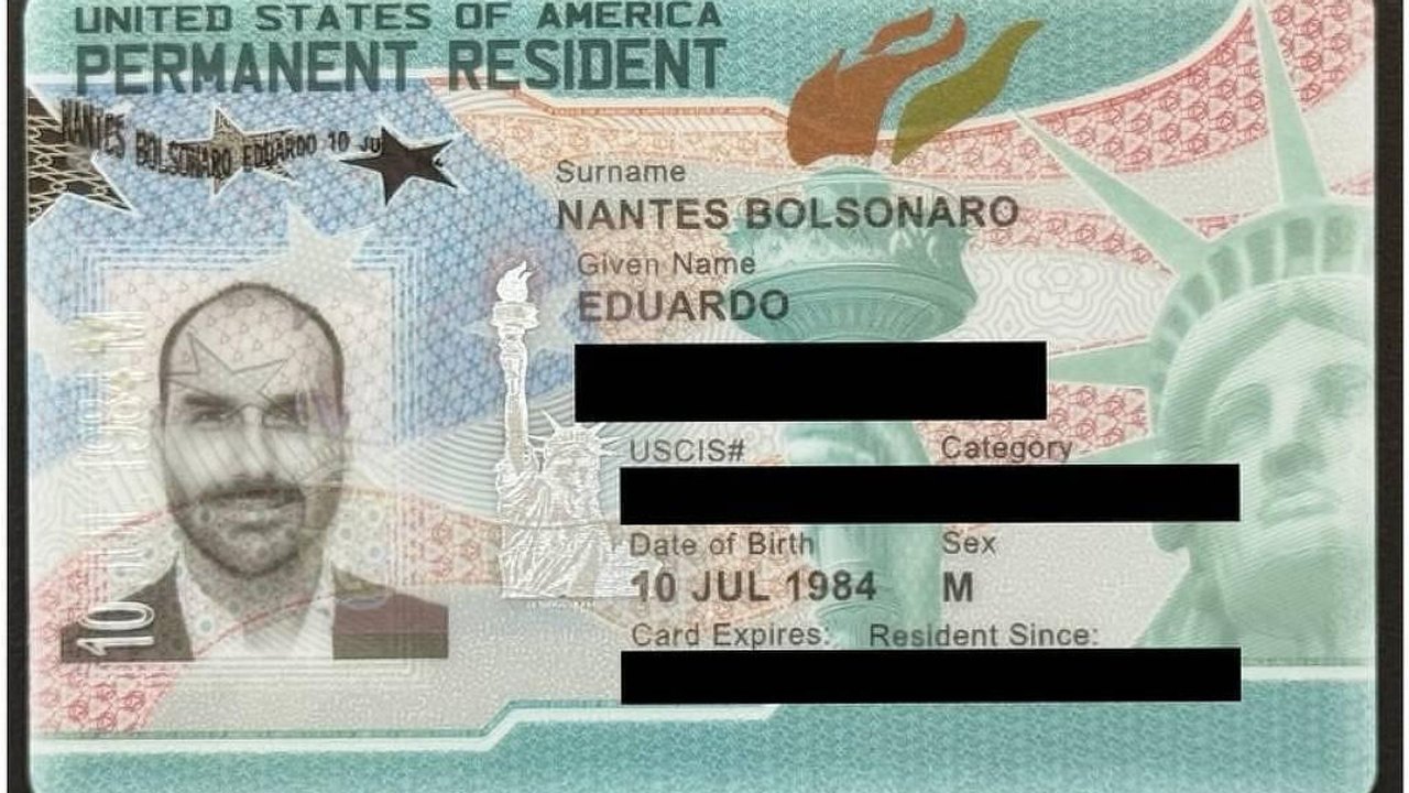Governo dos EUA concede green card a Eduardo Bolsonaro