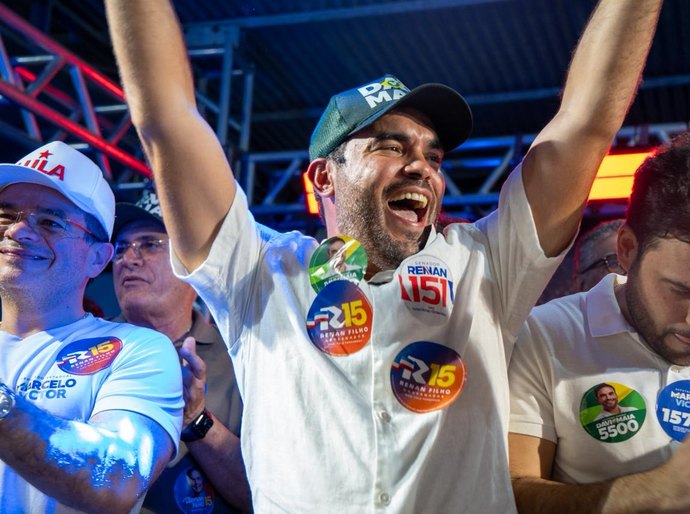 Com forte emoção, Davi Maia reúne apoiadores em Quebrangulo