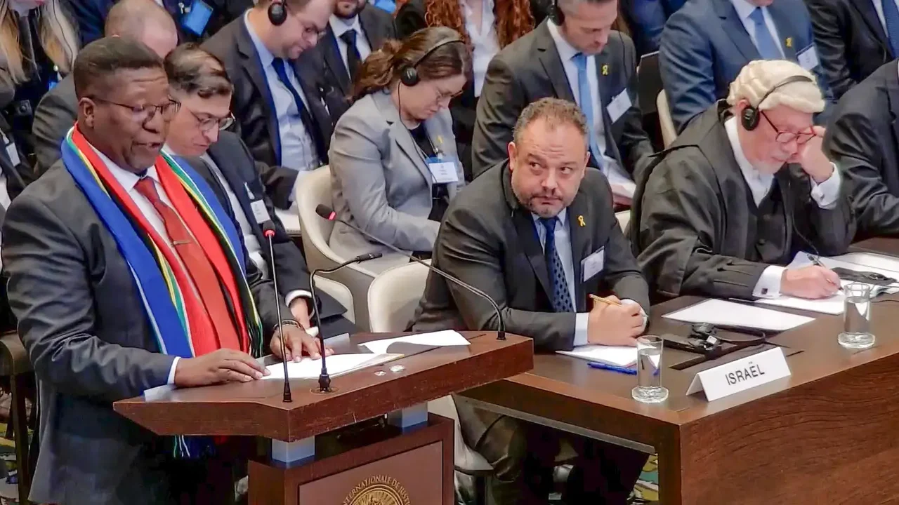 África do Sul acusa Israel de escalar o 'genocídio' em Gaza para uma 'nova e horrenda fase' perante a corte de Haia 