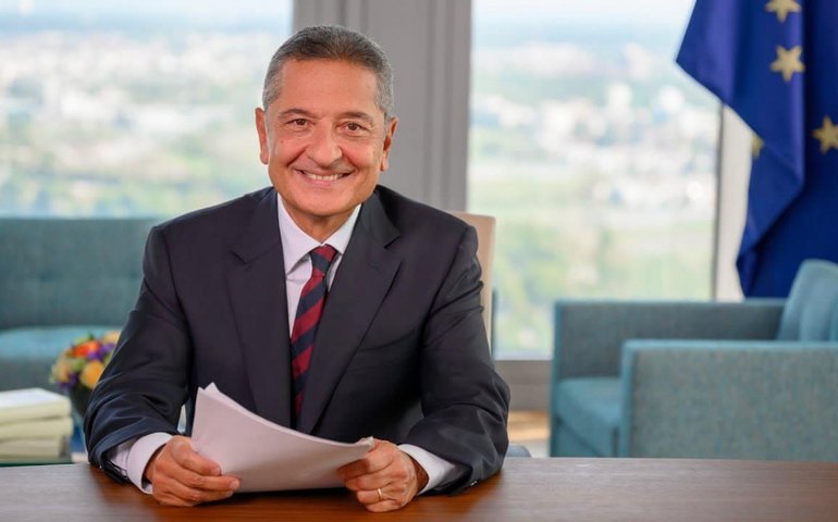 No BCE, caminho natural adiante seria começar a elevar juros, diz Fabio Panetta
