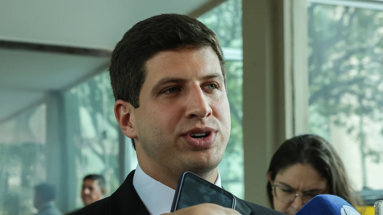Com a presença de Alckmin, PSB oficializa candidatura de João Campos ao governo de Pernambuco
