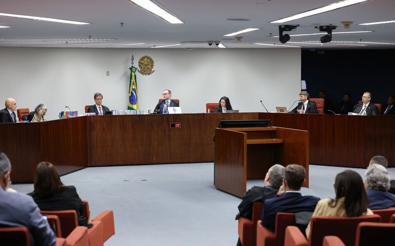 STF inicia interrogatório de ex-aliados de Bolsonaro na trama golpista