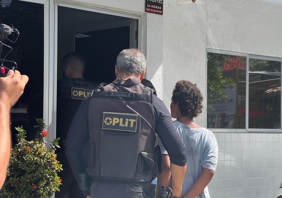 Oplit prende casal suspeito de arrombar joalheria na Ponta Verde