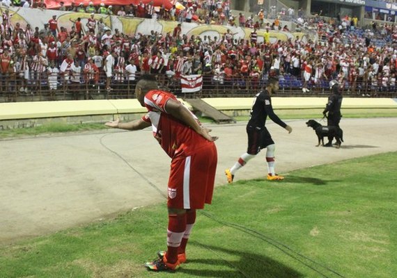 Análise: lado esquerdo do CRB e Pires desequilibram o clássico contra o CSA