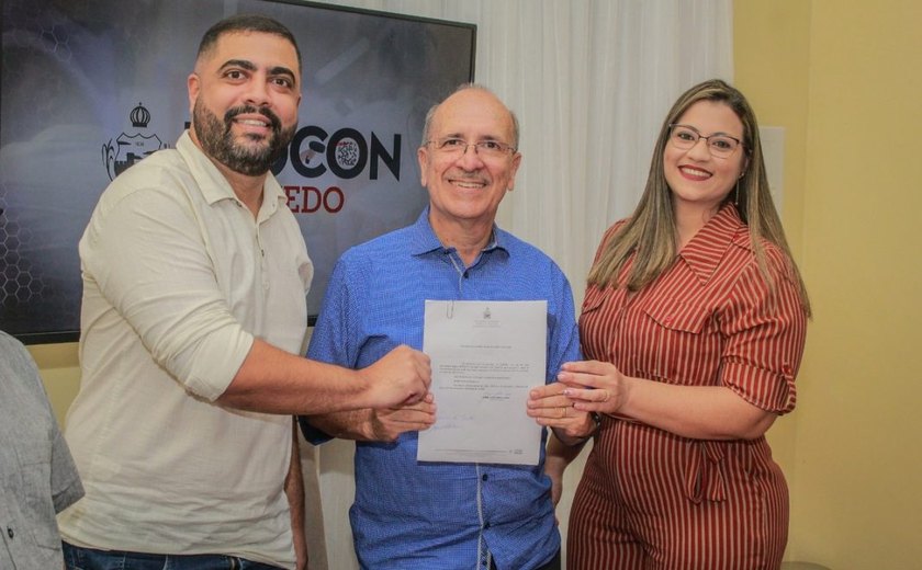 Ronaldo Lopes amplia participação de mulheres na administração municipal com nomeação de diretora para o Procon Penedo