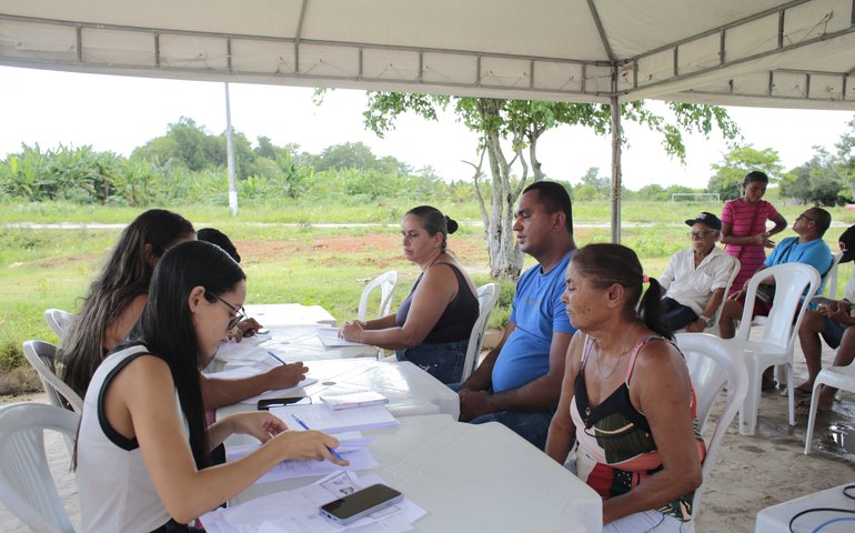 Cadastro do Programa Moradia Legal chega a moradores do bairro Gonçalo Argolo