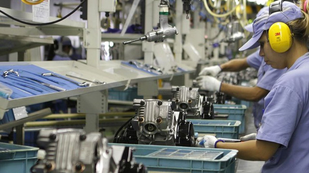 Produção industrial da zona do euro cai 0,3% em junho ante maio