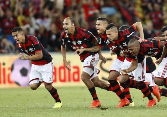 Flamengo vence o Coritiba nos pênaltis e se classifica na Copa do Brasil