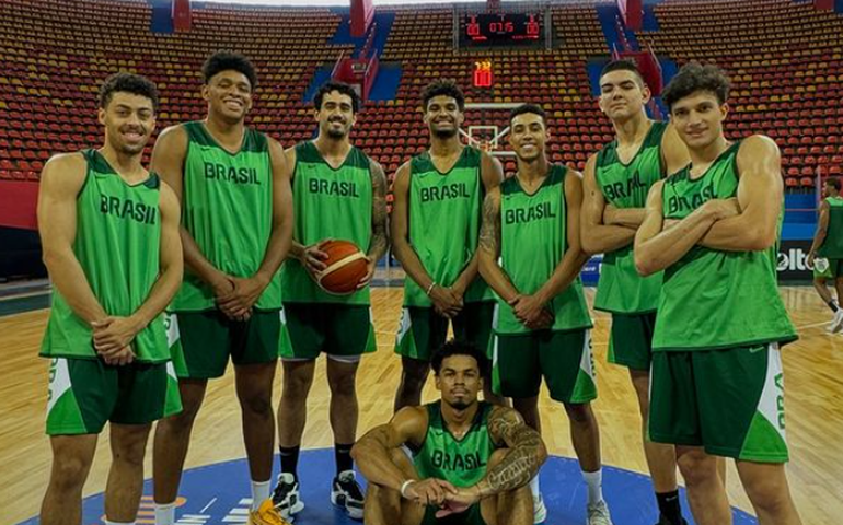 Seleção masculina de basquete vence Uruguai e se aproxima da vaga para disputa da Americup 2025