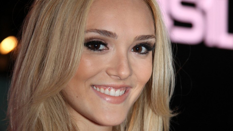 Isabelle Drummond será a protagonista de Novo Mundo