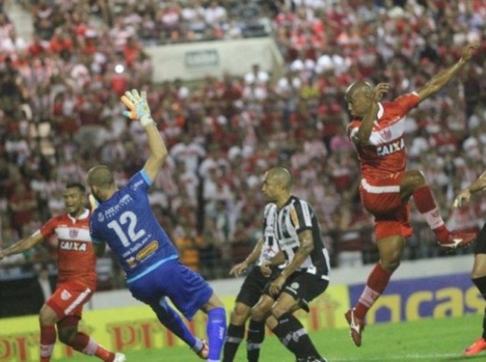 De olho no G-4, CRB encara Atlético-GO com transmissão da Rádio Difusora