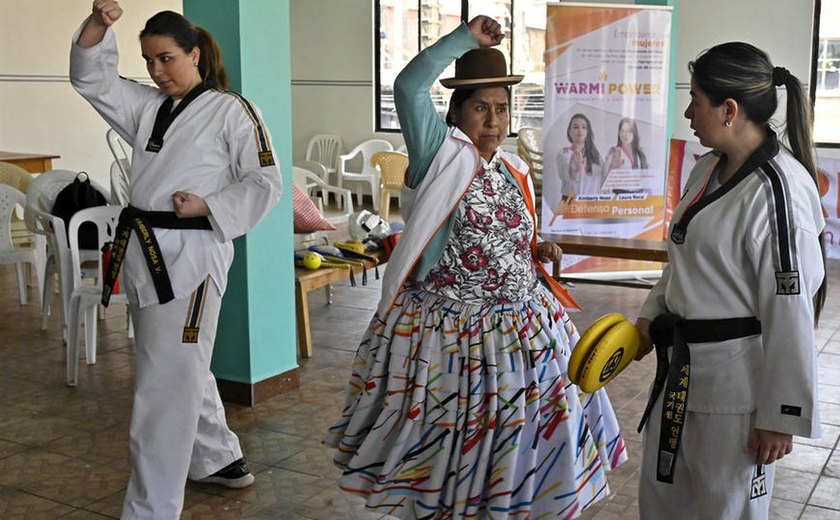 Lidia Mayta, a líder aymara que usa artes marciais para combater a violência contra mulheres na Bolívia