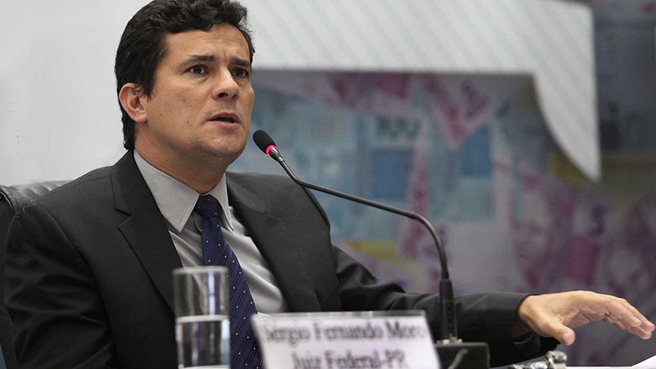 Sérgio Machado afirmou que Aécio Neves recebeu, de forma ilegal, R$ 1 milhão em dinheiro